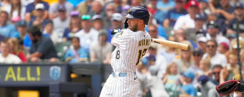 Brewers outfielder formerly claimed on waivers in 2025 signs with NL West team