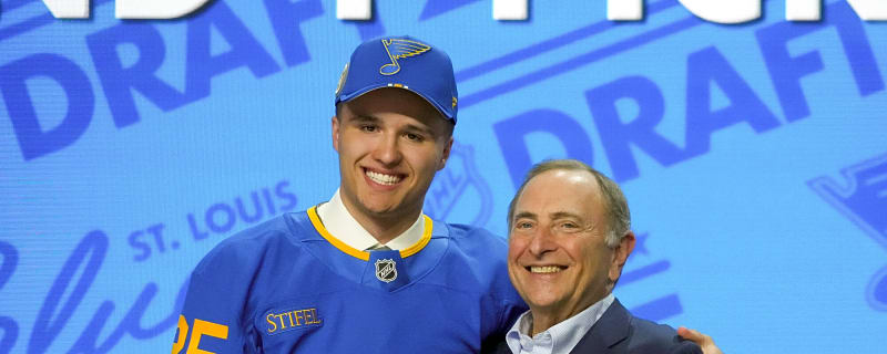 St. Louis Blues Sign Three Forwards & A Goalie