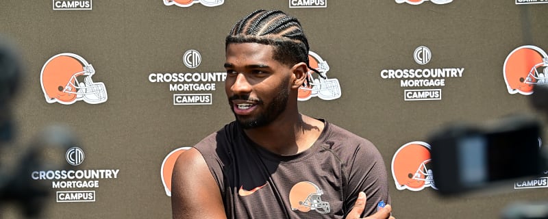 Shedeur Sanders shuts down question about his father Deion