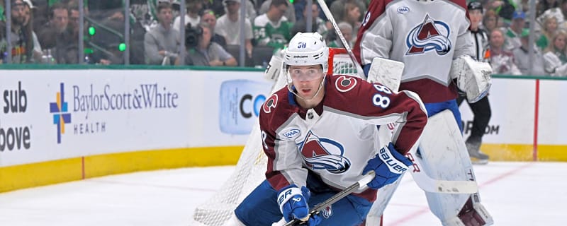 Colorado Avalanche Facing Ultimatum With Star Winger as he Enters Last Year of his Deal