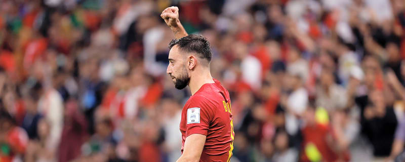 Fantasy Football Matchweek 24: Buy, Sell, Injury Report