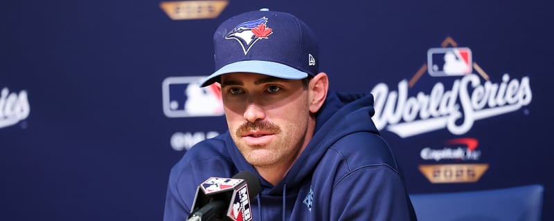 Blue Jays Extend Qualifying Offer to Bichette, Bieber Exercises Player Option