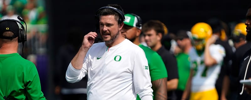 Dan Lanning gives an update on Oregon Ducks star running back&#39;s injury and his availability for massive Civil War match up