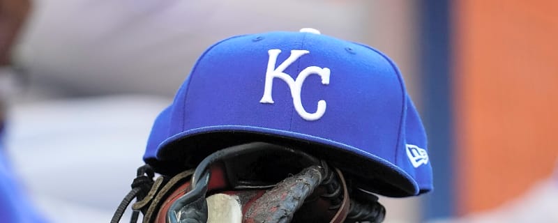 Royals hoping to add multiple outfielders