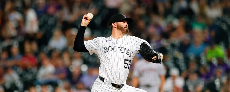 Pirates make several roster moves