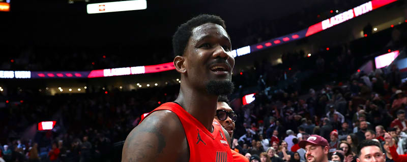  Deandre Ayton Credits Mychal Thompson For Basketball In Bahamas