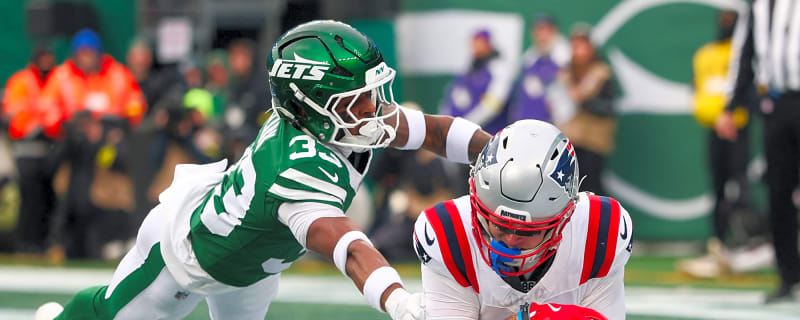 New York Jets Elevate Jordan Love Clark, Sign John Saunders Jr.