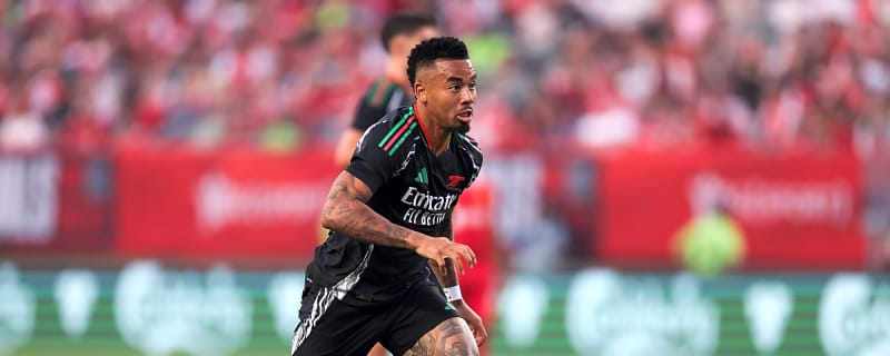 Arsenal star hints he is very unhappy with his game time