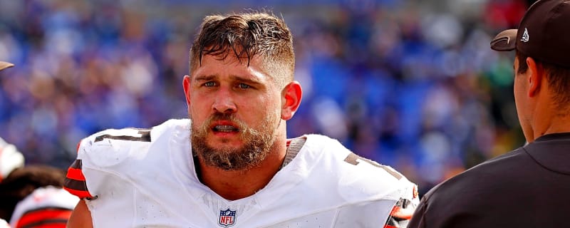 OL rumors: Teller, Bears, Packers, Ravens