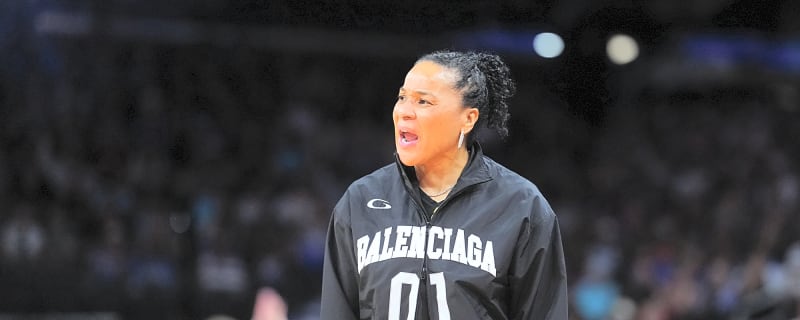 Dawn Staley responds to a reporter’s awkward USC-South Carolina mix-up