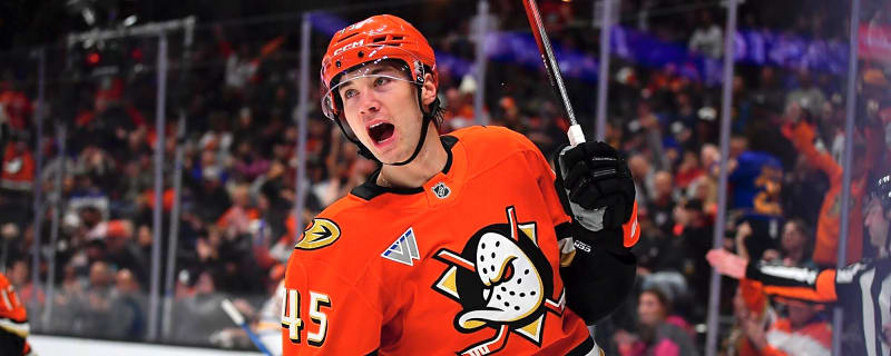 Beckett Sennecke has been an underrated difference-maker for the Ducks