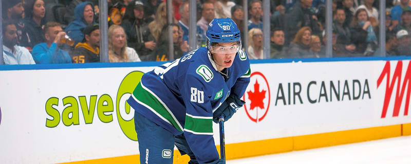 Canucks reportedly considering keeping 2025 first-round pick on roster