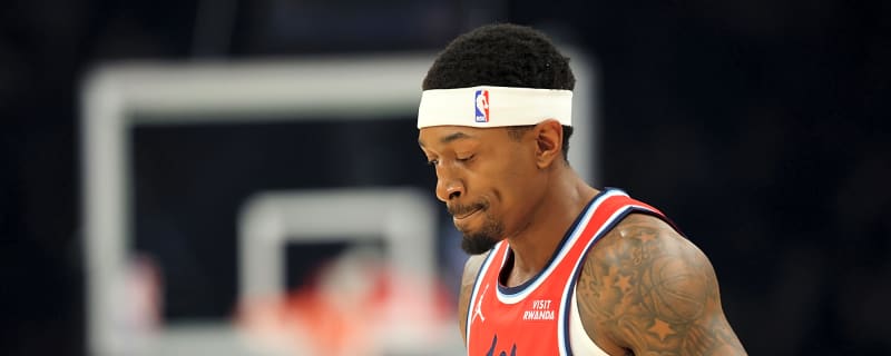 Bradley Beal reminds Suns why they bought him out