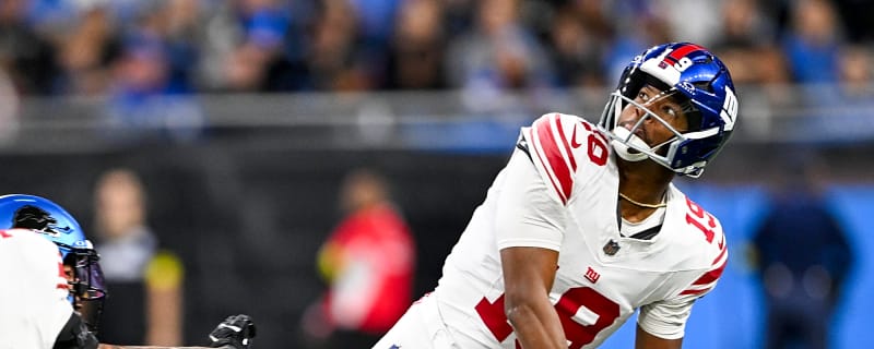 Jameis Winston throws TD pass on an awesome trick play