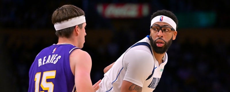 Lakers make Anthony Davis return difficult as Mavs’ slide continues