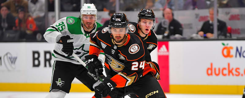 Maple Leafs recall Benoit-Olivier Groulx from AHL’s Toronto Marlies