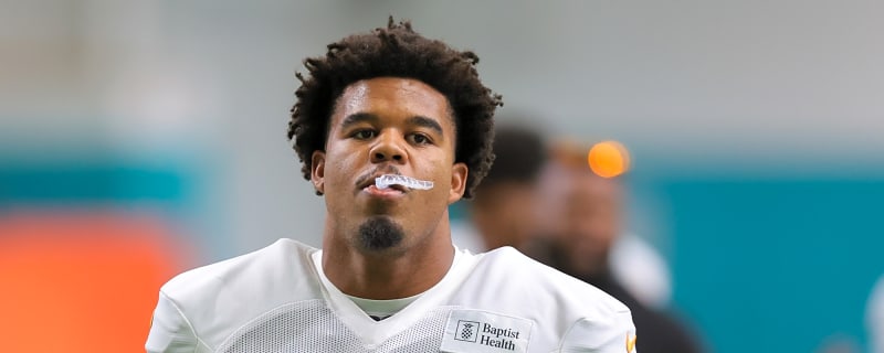 Chop Robinson’s Return Suddenly Looms Large for Sackless Dolphins
