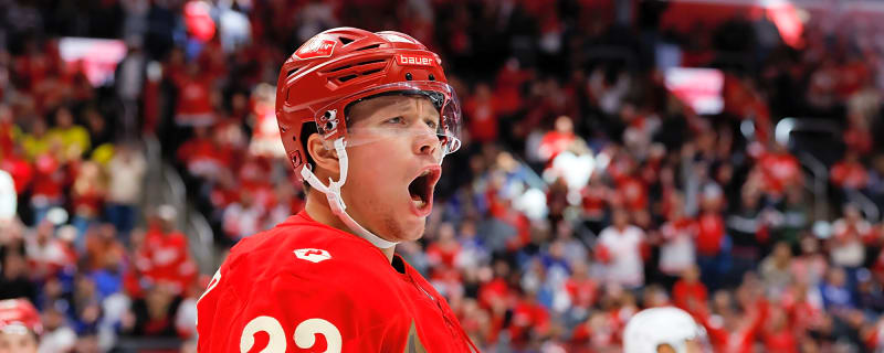 Lucas Raymond Scores 100th Goal of Career