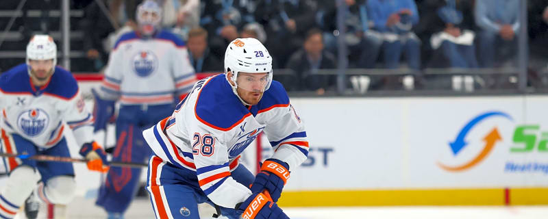Leafs sign Jack Roslovic to two-year contract