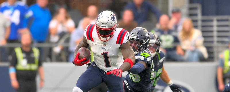 Patriots Officially Place WR A.J. Brown On IR, Sign DL DaQuan Jones