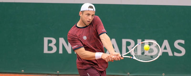 Tallon Griekspoor Rejects Dutch Minister’s Call to Quit Russia Exhibition Amid Controversy