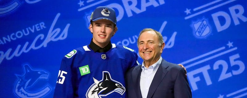Patrik Allvin weighs in on Braeden Cootes, Canucks’ recent signings, and more