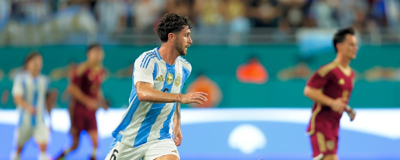 Sources: Liverpool, Chelsea & Spurs all in talks to sign in-form 28-year-old