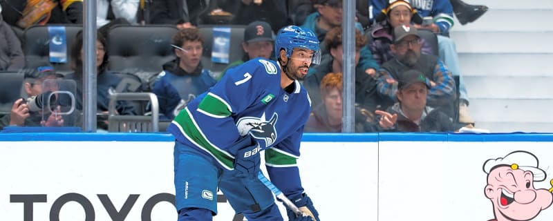 Hurricanes Sign Pierre-Olivier Joseph