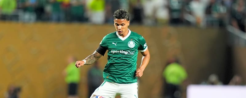Manchester United Make Approach to Sign Hidden Gem Midfielder