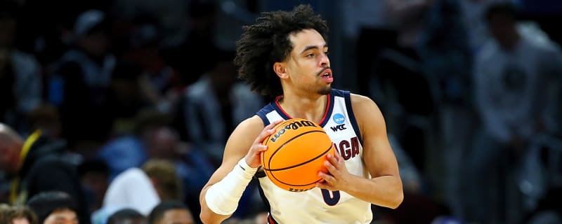 Mavericks adding NCAA assists leader on two-way deal