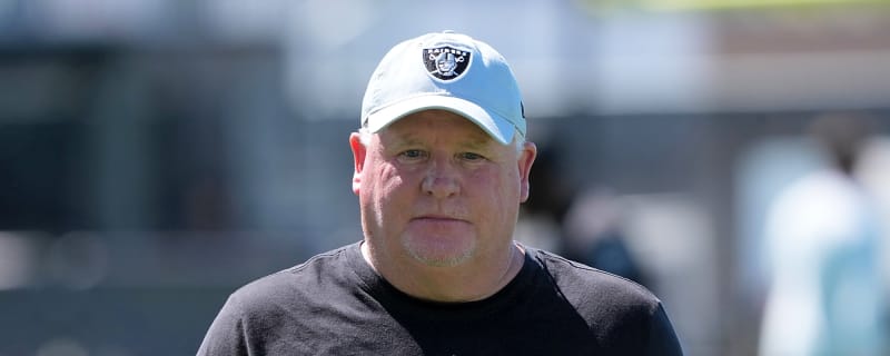 The Raiders’ Offense Is A Mess—But Pretending The Fix Is 'Just Run the Ball' Is A Lazy Take