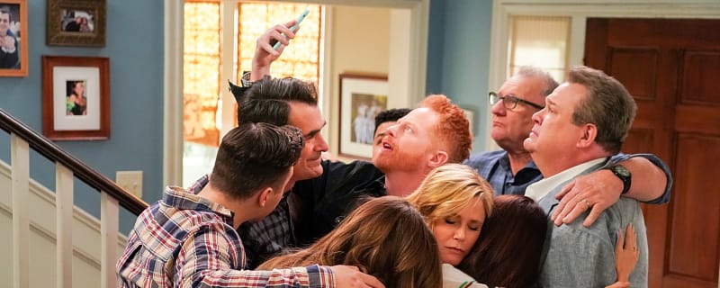 25 ensembles that were perfectly cast in TV and film