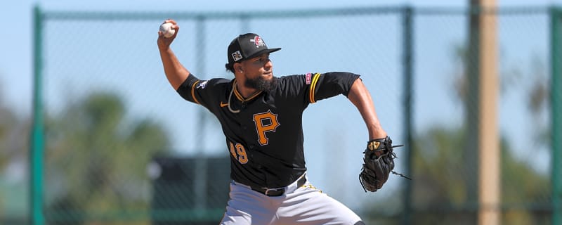 Veteran pitcher opts out of Pirates deal