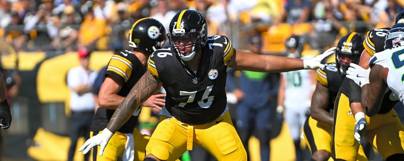 Steelers' Troy Fautanu And Mason McCormick Both Switch Positions On First Day Of 2026 OTAs
