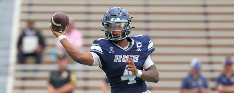 Kansas Just Added a New Quarterback in the Transfer Portal