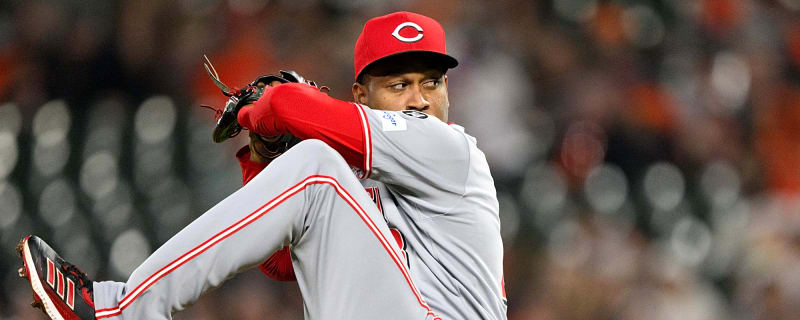 Dodgers trade for former Reds All-Star reliever