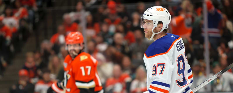 McDavid Wins Fifth Ted Lindsay Award, Matching Wayne Gretzky’s Record