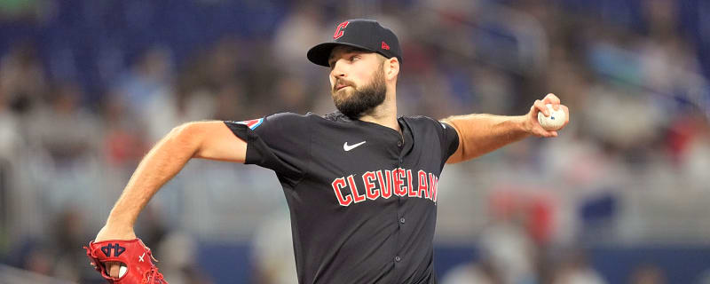 Giants to sign Sam Hentges