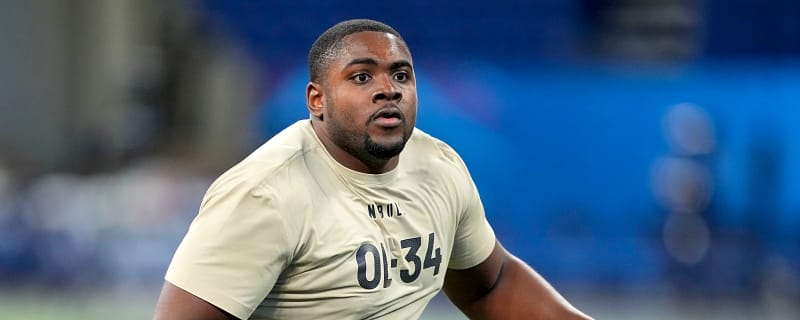 Browns Signed OL Ladarius Henderson To Practice Squad