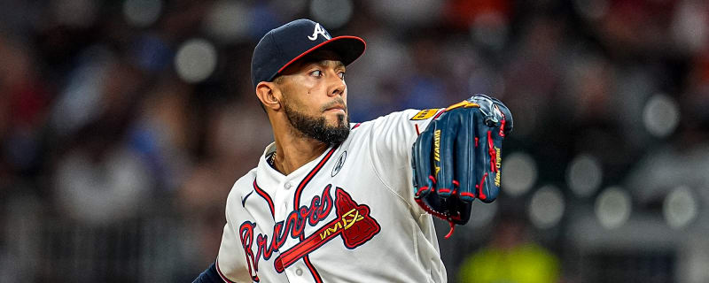  Walt Weiss provides clarity on injury to Robert Suarez