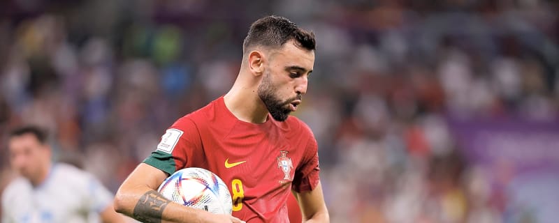 Carrick issues update on why Bruno Fernandes was taken off in 3-2 win against Liverpool