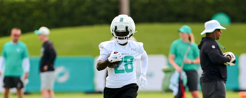 Dolphins Star RB Has Sights Set on Rushing Title in 2026