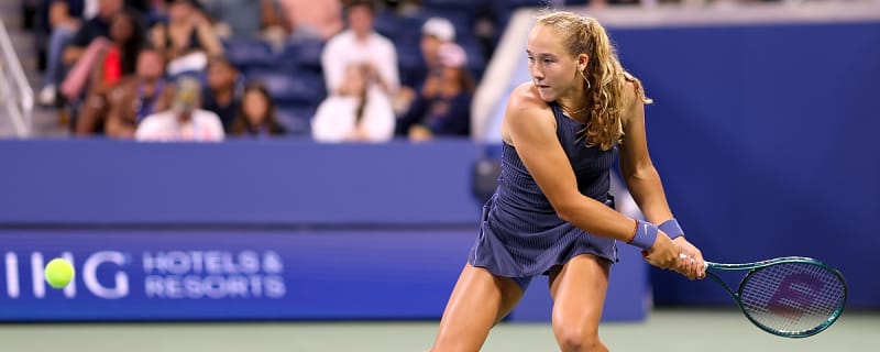 Mirra Andreeva’s 'Neutrality' Questioned After Receiving Award From Vladmir Putin