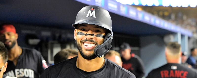 Report: Carlos Correa Heads Back to Astros in Surprise Deadline Deal