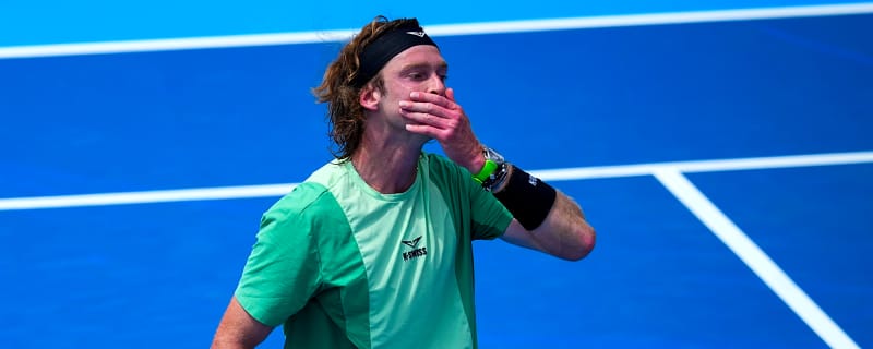 Carlos Alcaraz Expects a Tough Challenge Against Andrey Rublev Under the 'Extreme Heat' at the Cincinnati Open