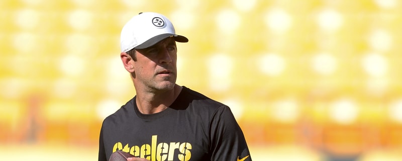Steelers&#39; Aaron Rodgers Tells Fan Base Direct Statement About Offensive 'Chemistry Issues'