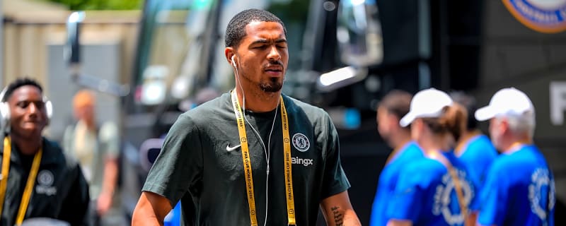 'Still looking at' – Liam Rosenior provides detailed update on Levi Colwill’s recovery