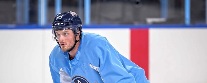 Daniel Carr Signs In Switzerland