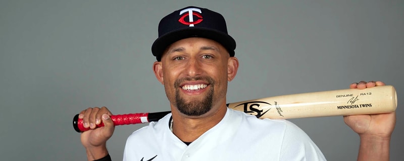 Twins' Lewis gives injury update: 'Really close' to return