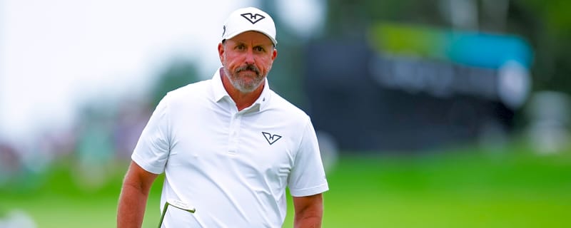 Phil Mickelson Takes Sarcastic JAB at Patrick Cantlay Regarding Slow Play at 2025 Tour Championship